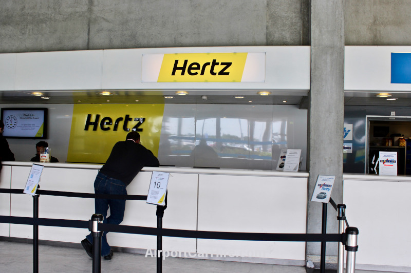 Hertz desk Bordeaux Airport