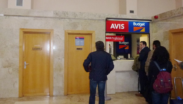  Granada airport carhire desks 